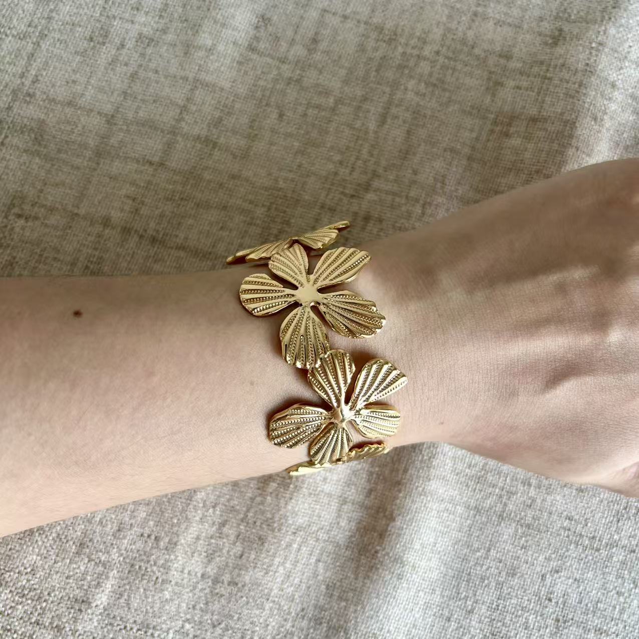 Flora Bloom Cuff